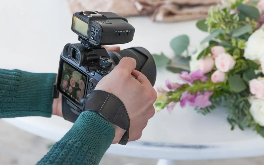 Man makes a photo bouquet