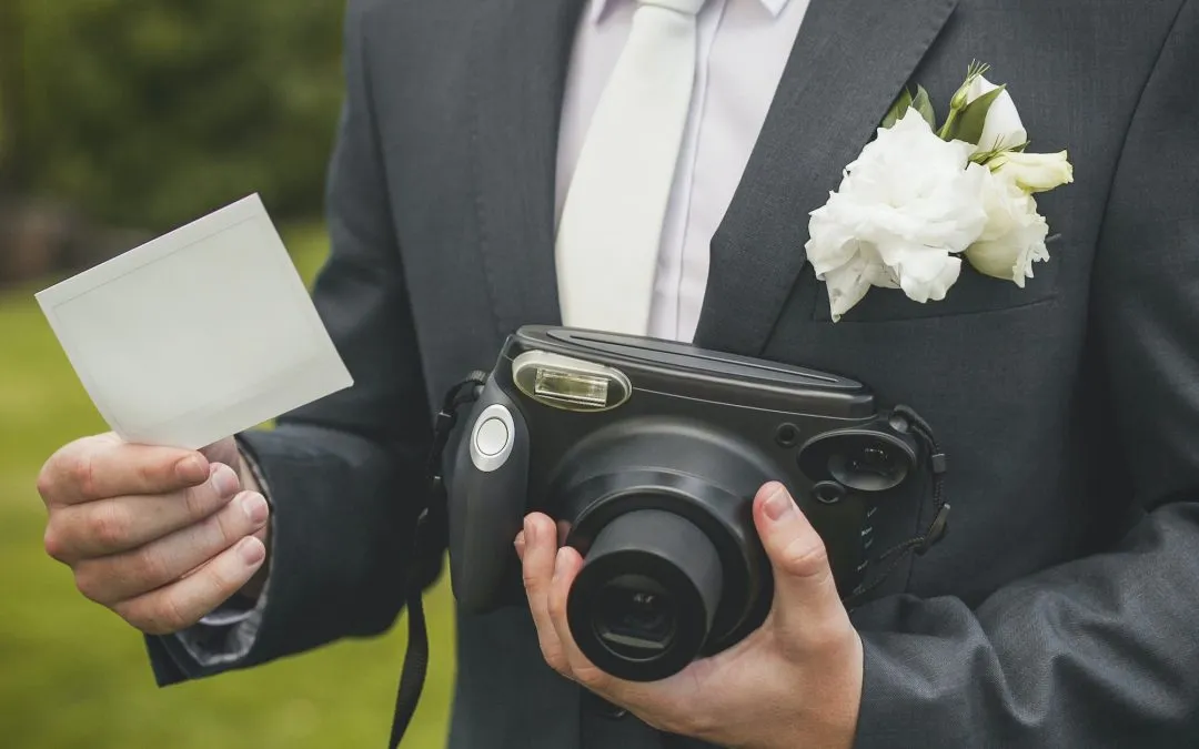 The Best Outfit Ideas For Wedding Photographers