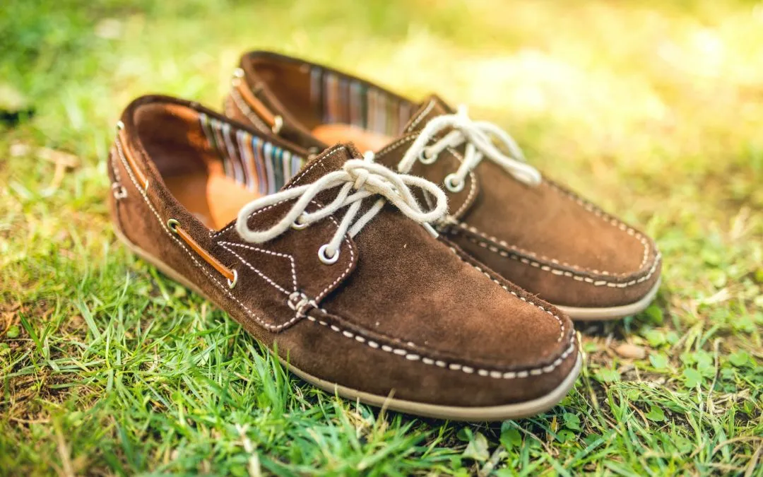 What Should A Wedding Photographer Wear?