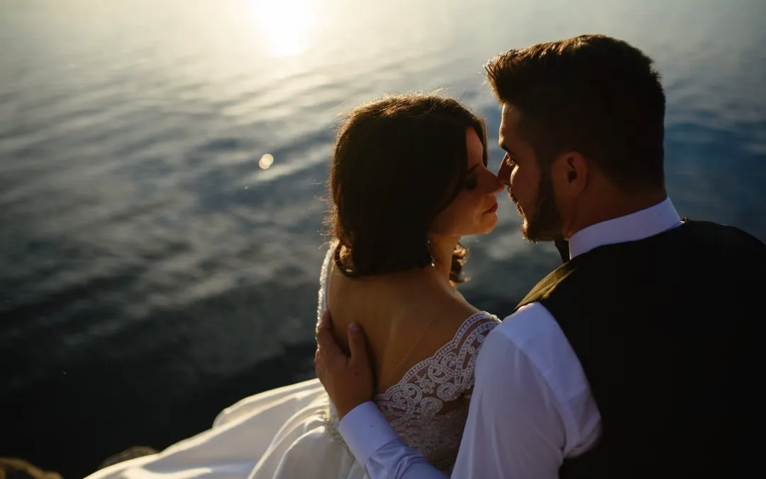 Do Wedding Photographers Stay For The Whole Reception?